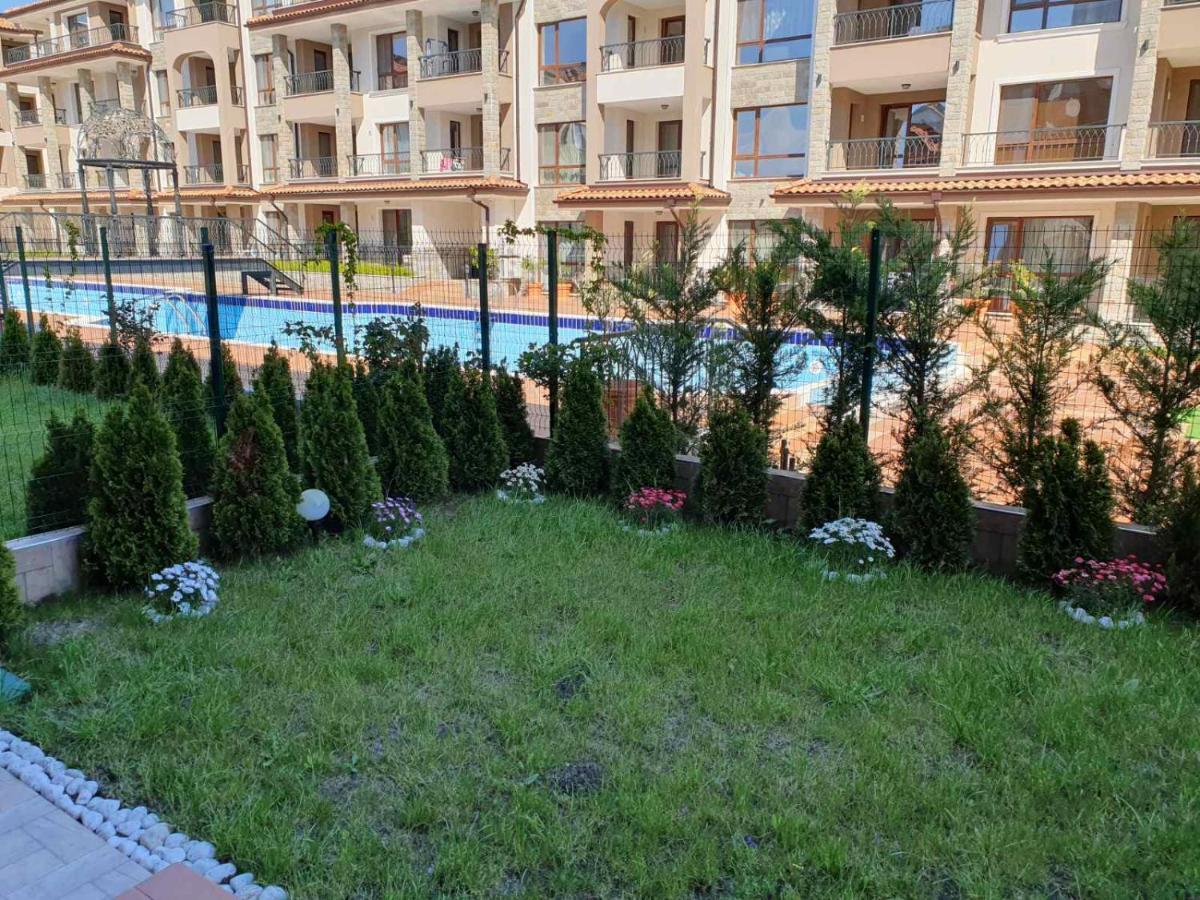Sarafovo Sea Star Apartment Burgas Luaran gambar